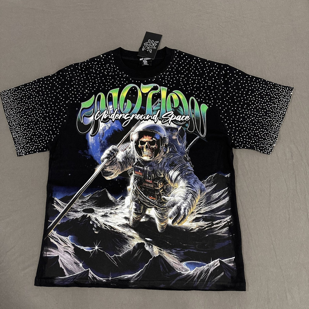MIXED EMOTION Astronaut Skull Graphic T-Shirt