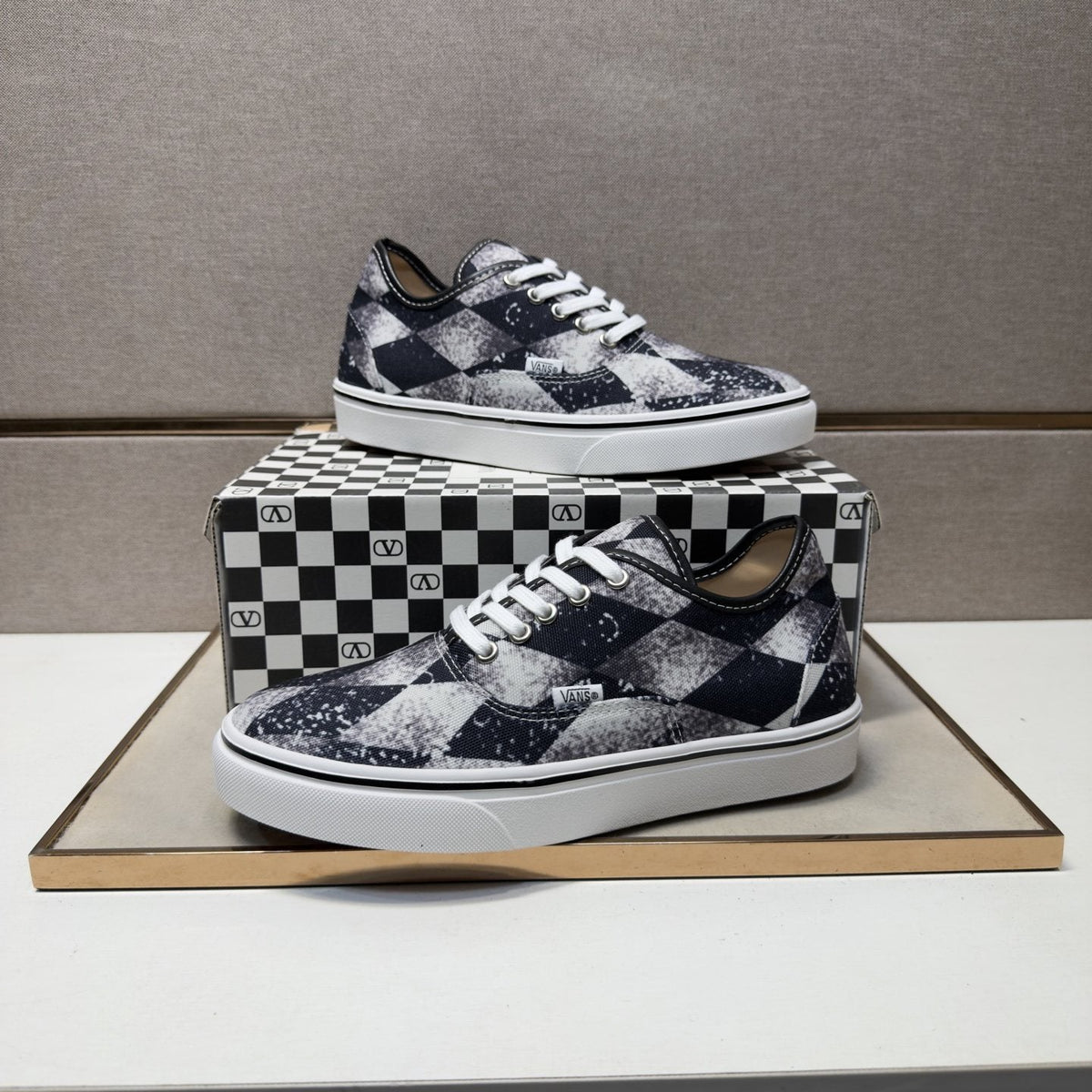 Vans Men's Geometric Patchwork Low-Top Sneakers - Black, Navy, White & Grey