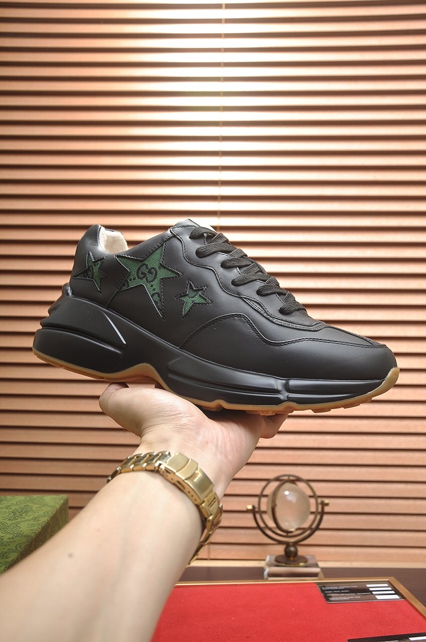 GUCCI Black and Green Star Sneakers