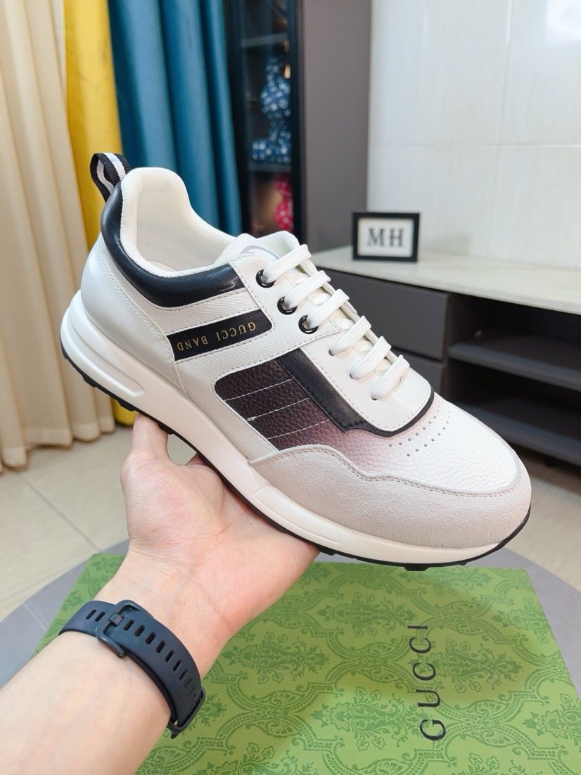 Gucci Contrast Panel Low-Top Sneakers