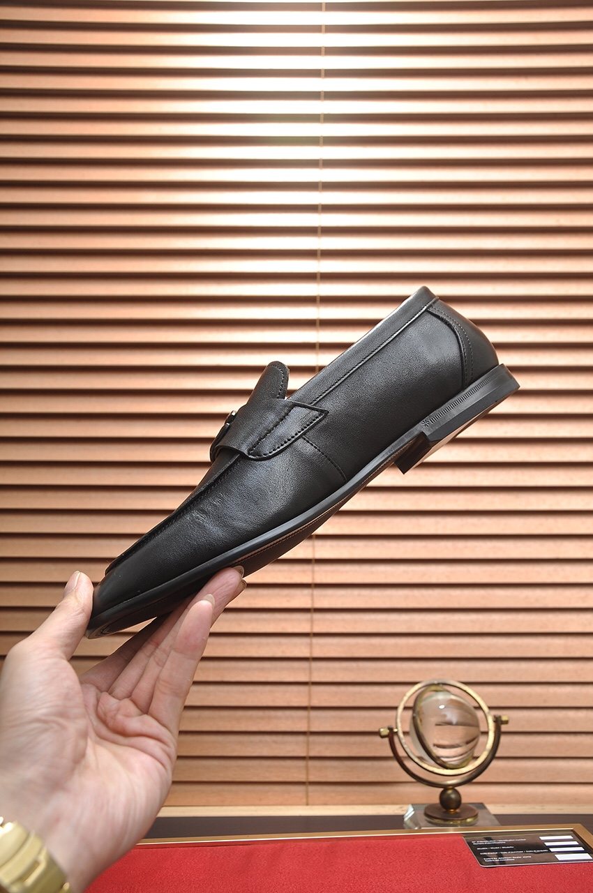 Dolce & Gabbana Bernini Buckle Loafers