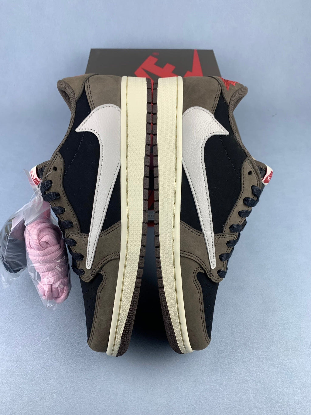 Air Jordan 1 Low Black-Brown Reverse Swoosh Unisex Sneakers CQ4277-001